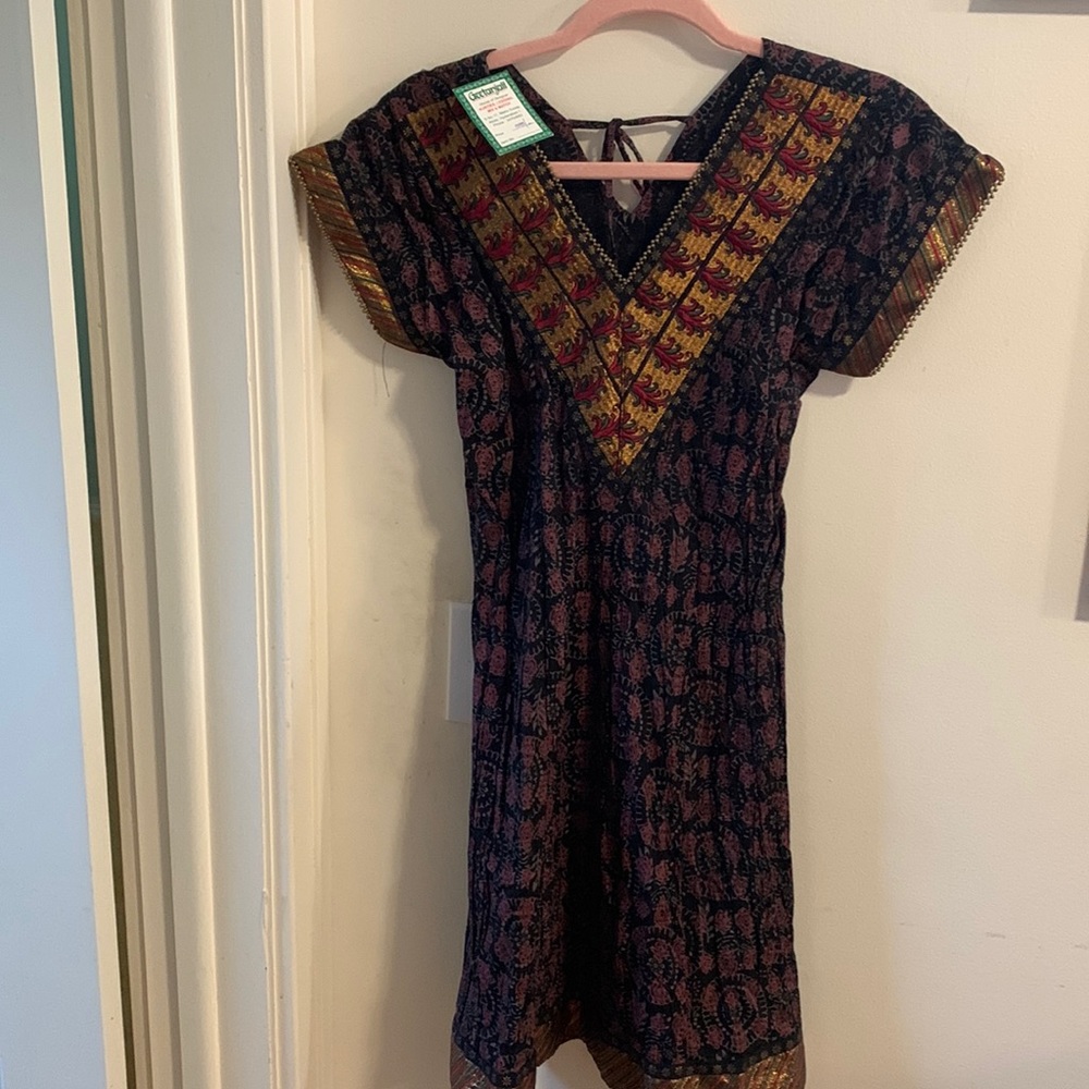 Indian dress sz s. Gold trim